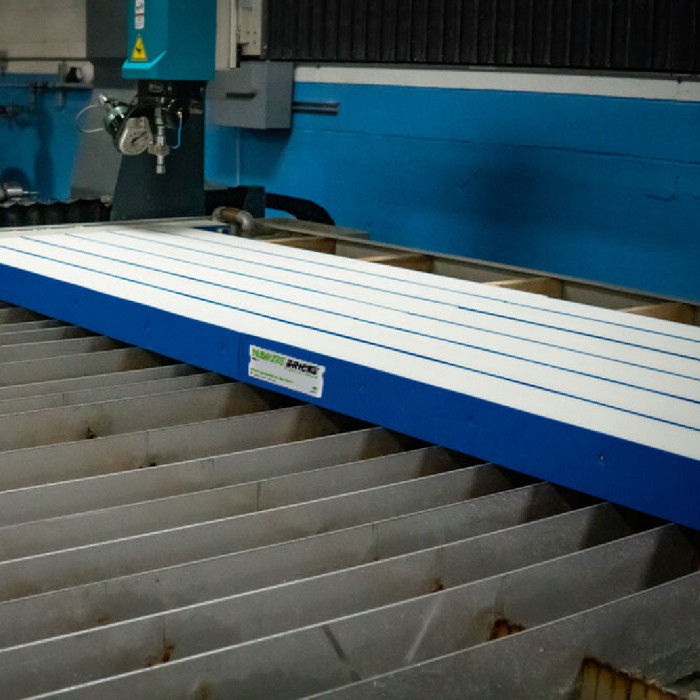 Waterjet Cutting Bricks: Durable, Efficient, and Sustainable Cutting Solutions