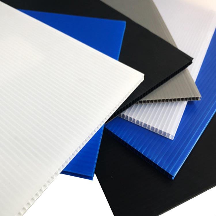 How to Store PP Corrugated Plastic Sheets Properly